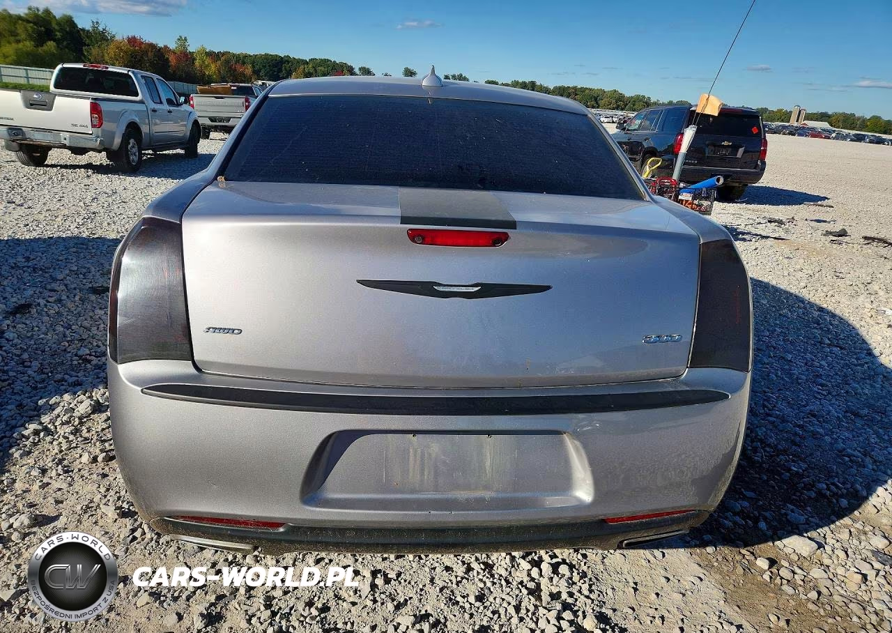 2016 Chrysler 300 Limited VIN:2C3CCARG8GH278407 - 6