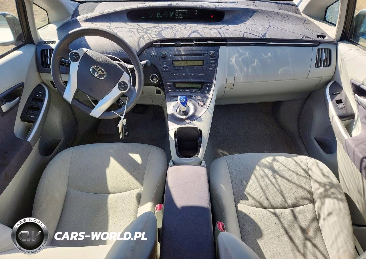 2011 Toyota Prius Two VIN:JTDKN3DU8B5332136 - 8