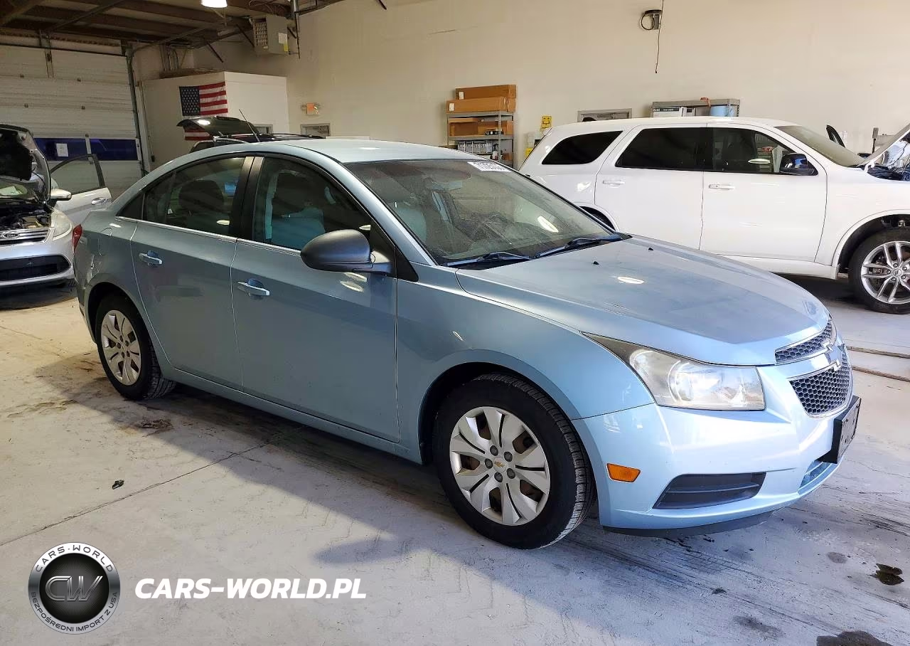 2012 Chevrolet Cruze Ls VIN:1G1PD5SH8C7145326 - 4