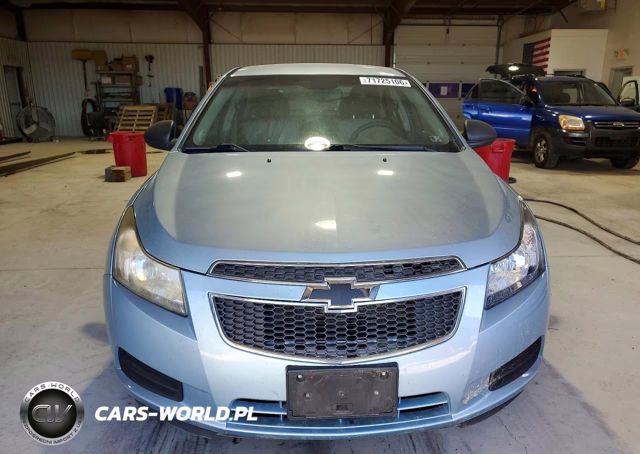 2012 Chevrolet Cruze Ls VIN:1G1PD5SH8C7145326 - 5