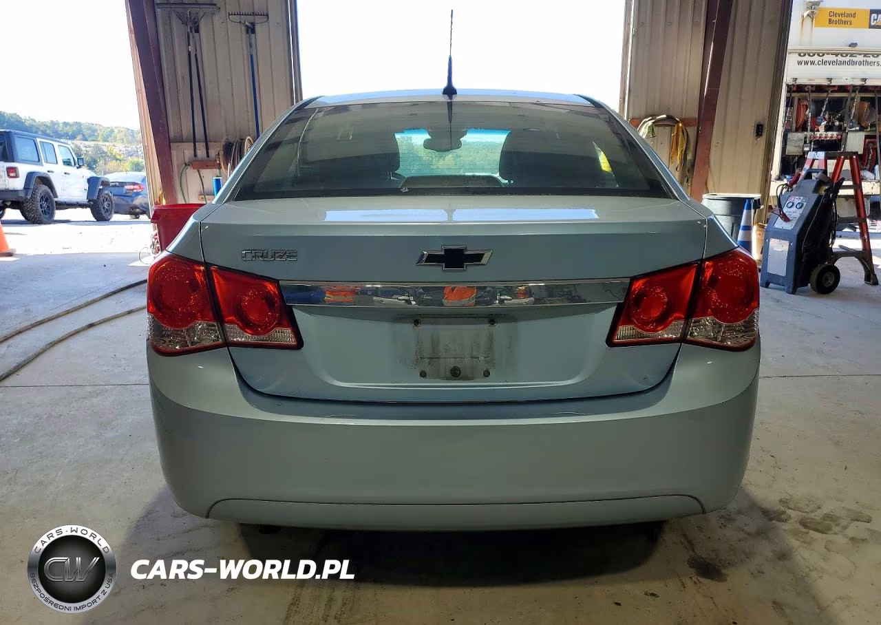 2012 Chevrolet Cruze Ls VIN:1G1PD5SH8C7145326 - 6