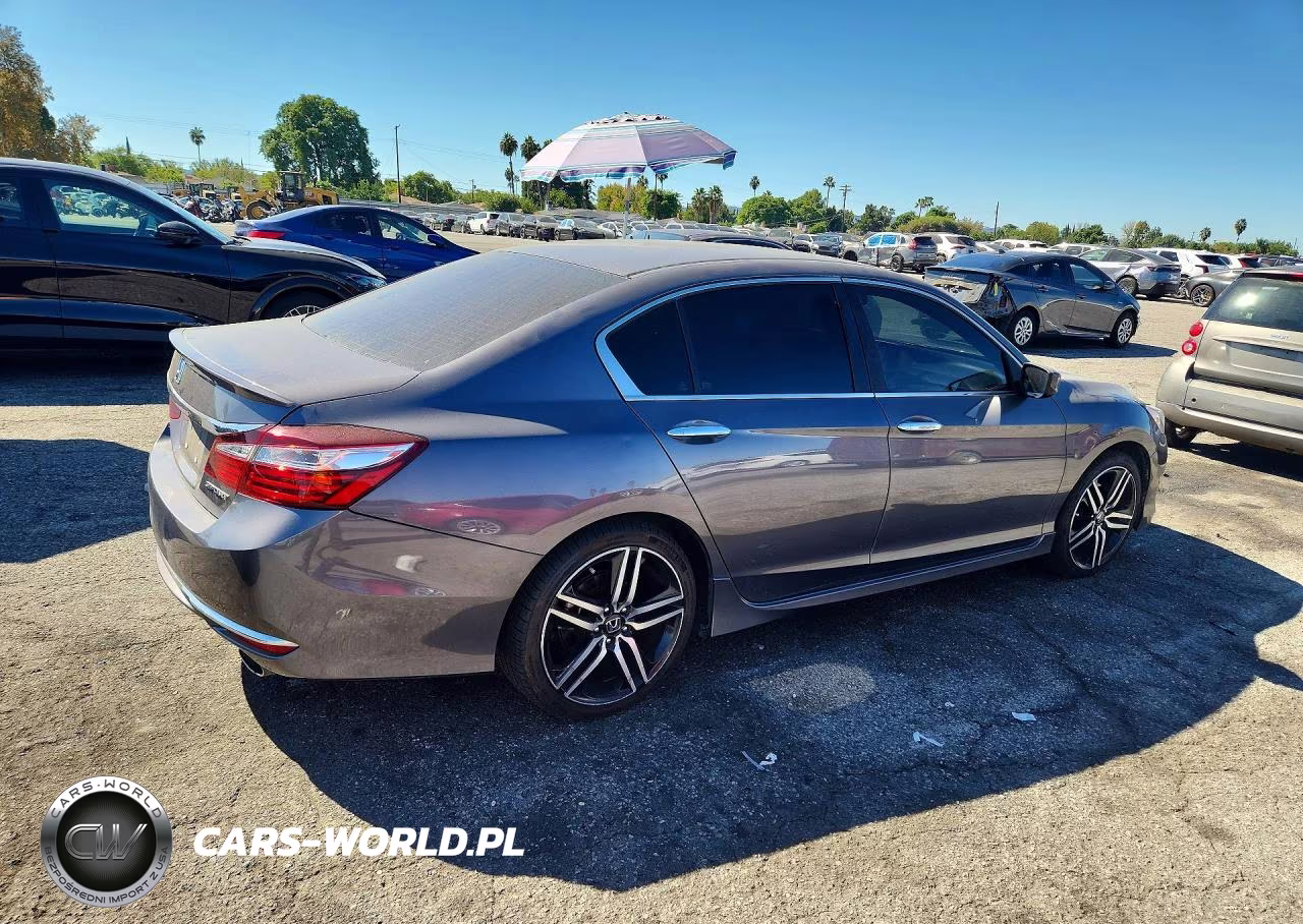 2017 Honda Accord Sport VIN:1HGCR2F50HA274825 - 3