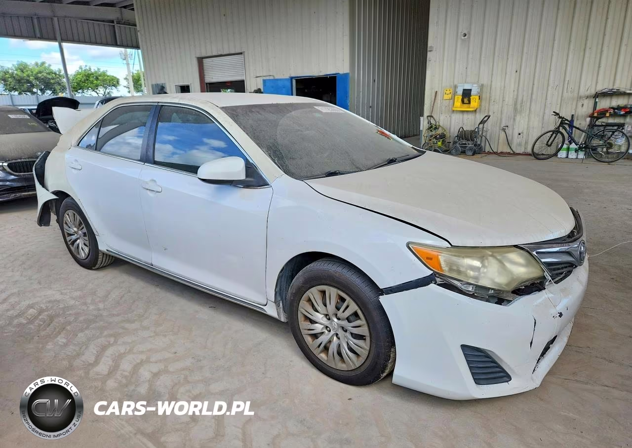 2013 Toyota Camry Le VIN:4T1BF1FK8DU227498 - 4