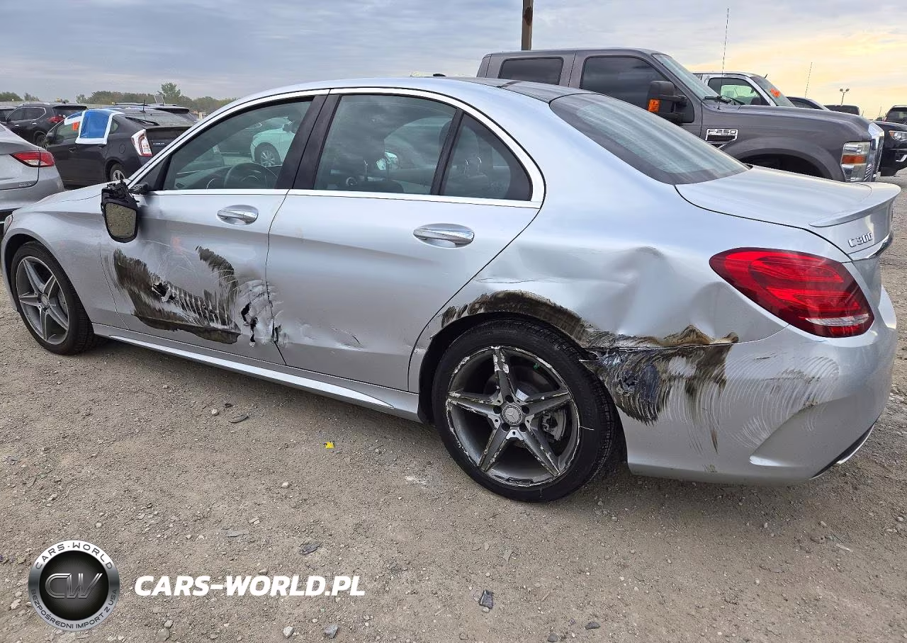 2015 Mercedes-Benz C 300 4Matic VIN:55SWF4KB3FU062497 - 2