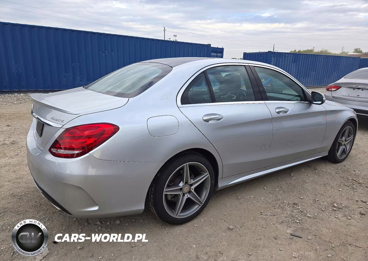 2015 Mercedes-Benz C 300 4Matic VIN:55SWF4KB3FU062497 - 3