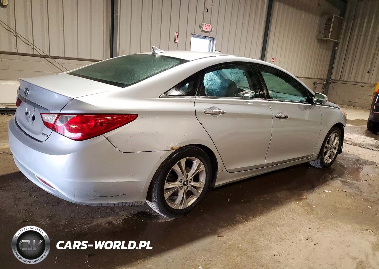 2011 Hyundai Sonata Limited VIN:5NPEC4AC8BH001044 - 3