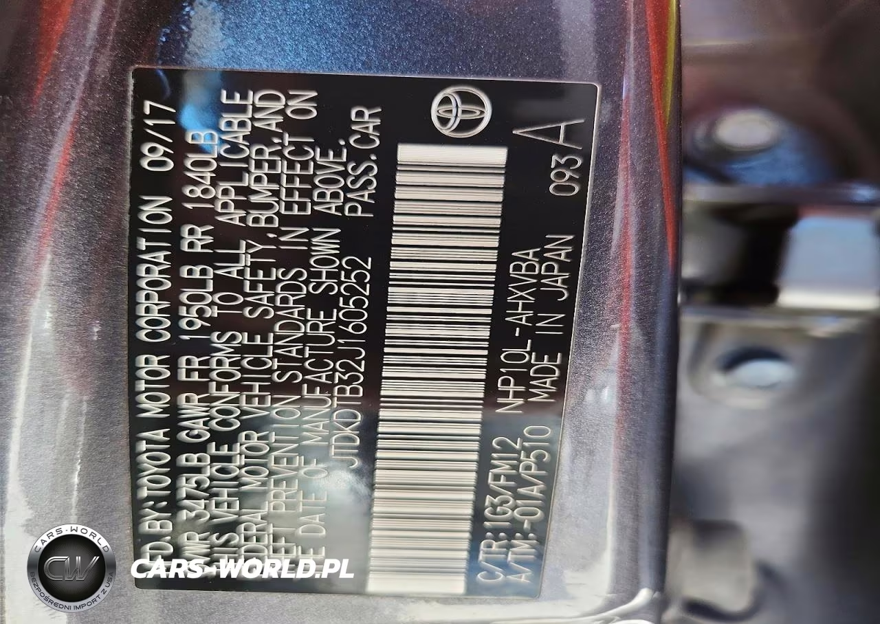 2018 Toyota Prius C Two VIN:JTDKDTB32J1605252 - 12