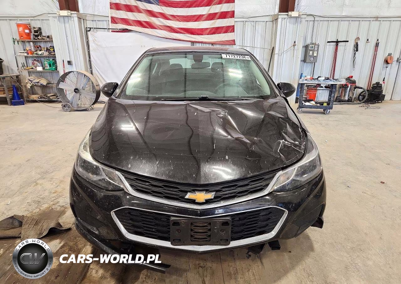2017 Chevrolet Cruze Lt VIN:1G1BE5SM3H7267006 - 5