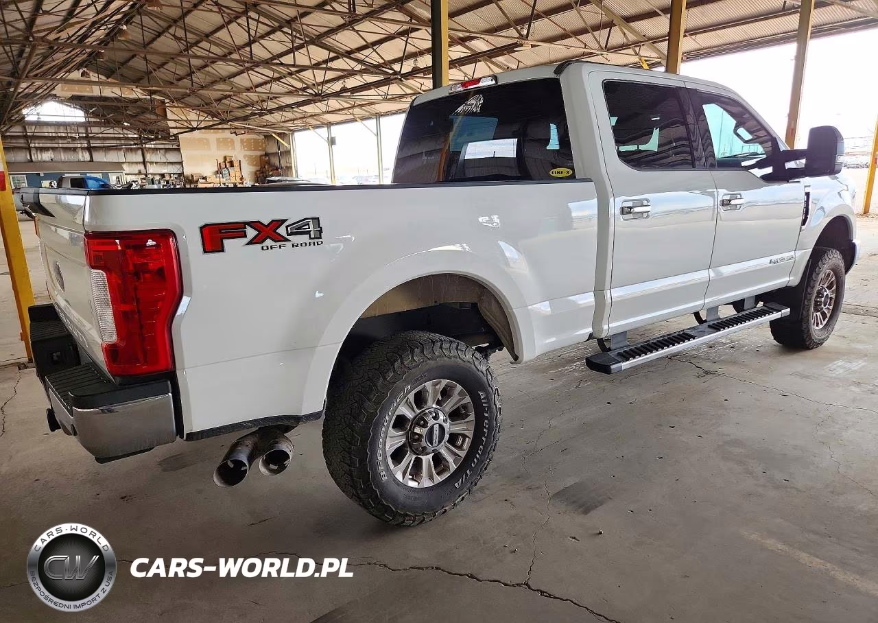 2019 Ford F250 Super Duty VIN:1FT7W2BTXKEG75666 - 3