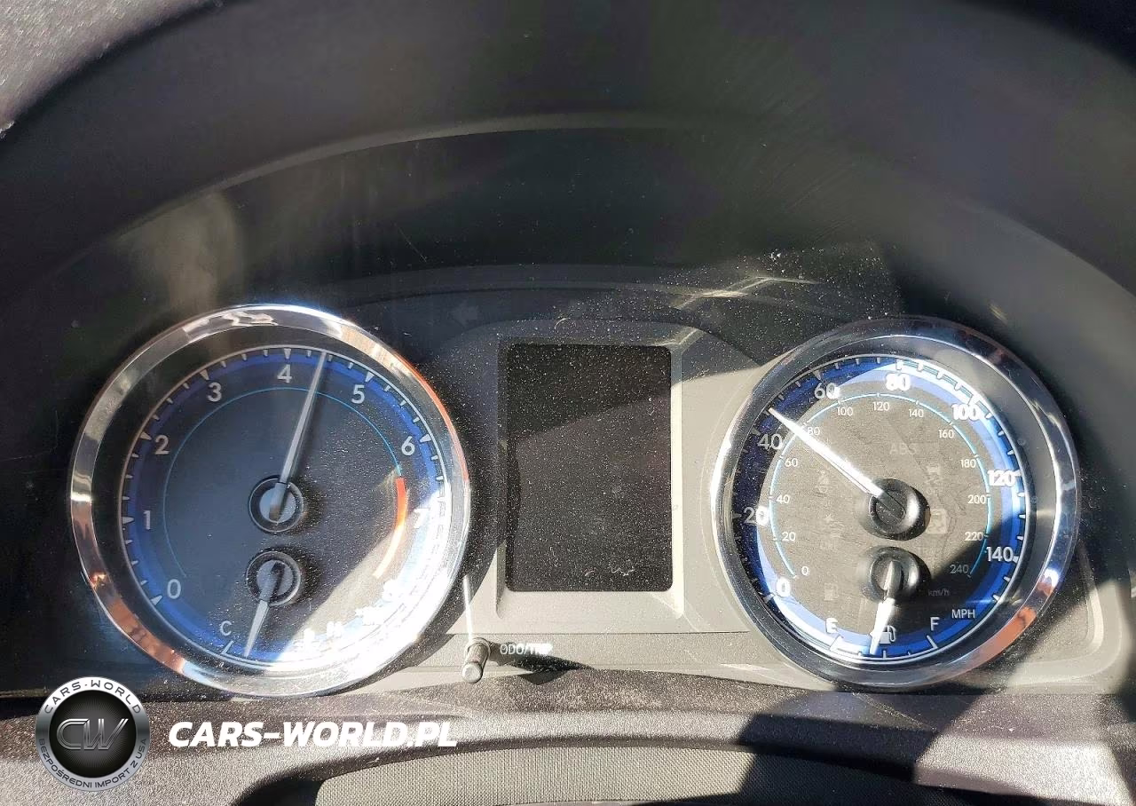 2019 Toyota Corolla Le VIN:2T1BURHE8KC233697 - 9