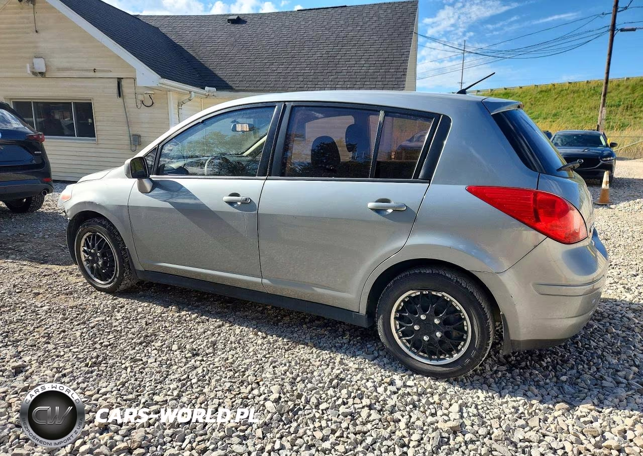 2010 Nissan Versa 1.8 S VIN:3N1BC1CPXAL410746 - 2