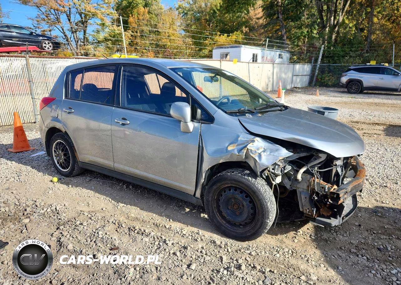 2010 Nissan Versa 1.8 S VIN:3N1BC1CPXAL410746 - 4