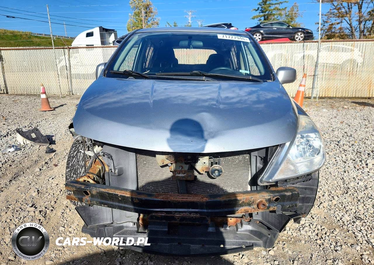 2010 Nissan Versa 1.8 S VIN:3N1BC1CPXAL410746 - 5