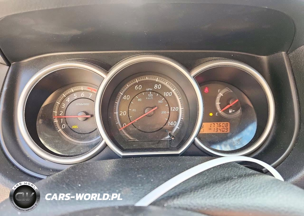 2010 Nissan Versa 1.8 S VIN:3N1BC1CPXAL410746 - 9