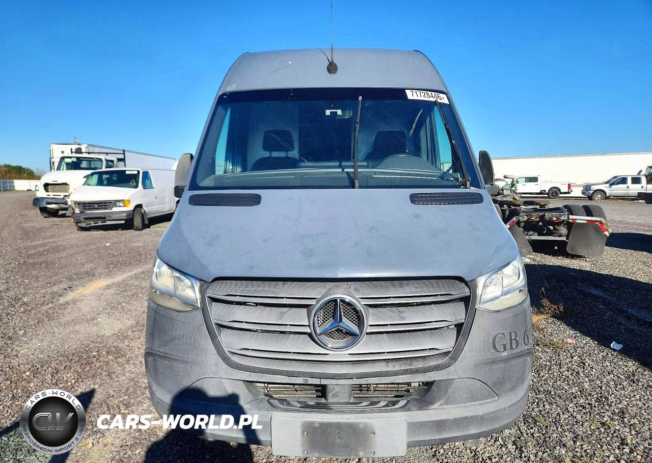 2019 Mercedes-Benz Sprinter 2500-3500 Delivery Van VIN:WD4PF1CD2KP125258 - 5