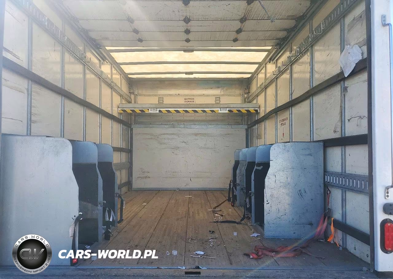 2020 Chevrolet Express Box Truck VIN:1HA6GUCG1LN010710 - 10