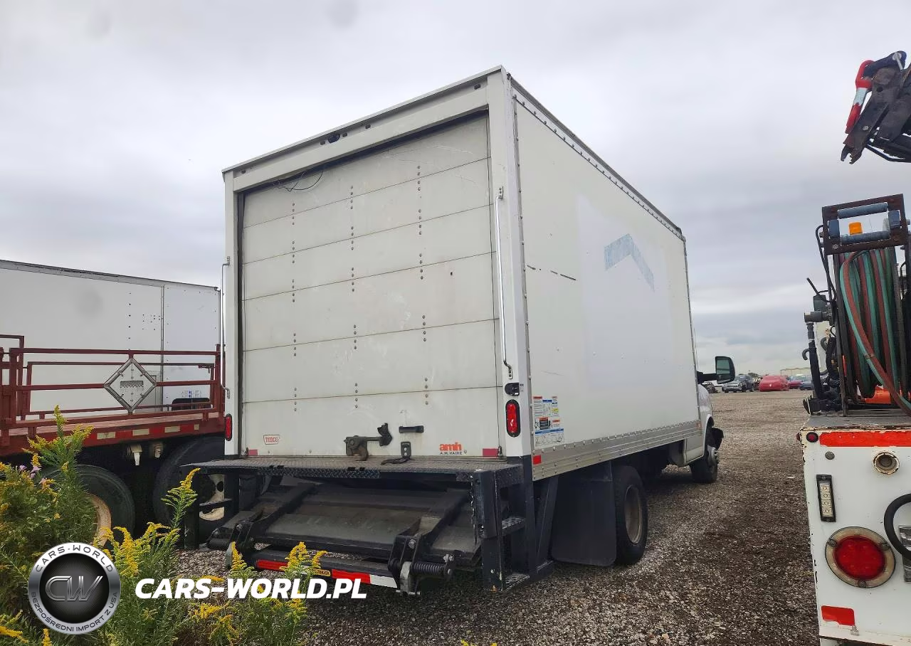 2020 Chevrolet Express Box Truck VIN:1HA6GUCG1LN010710 - 3