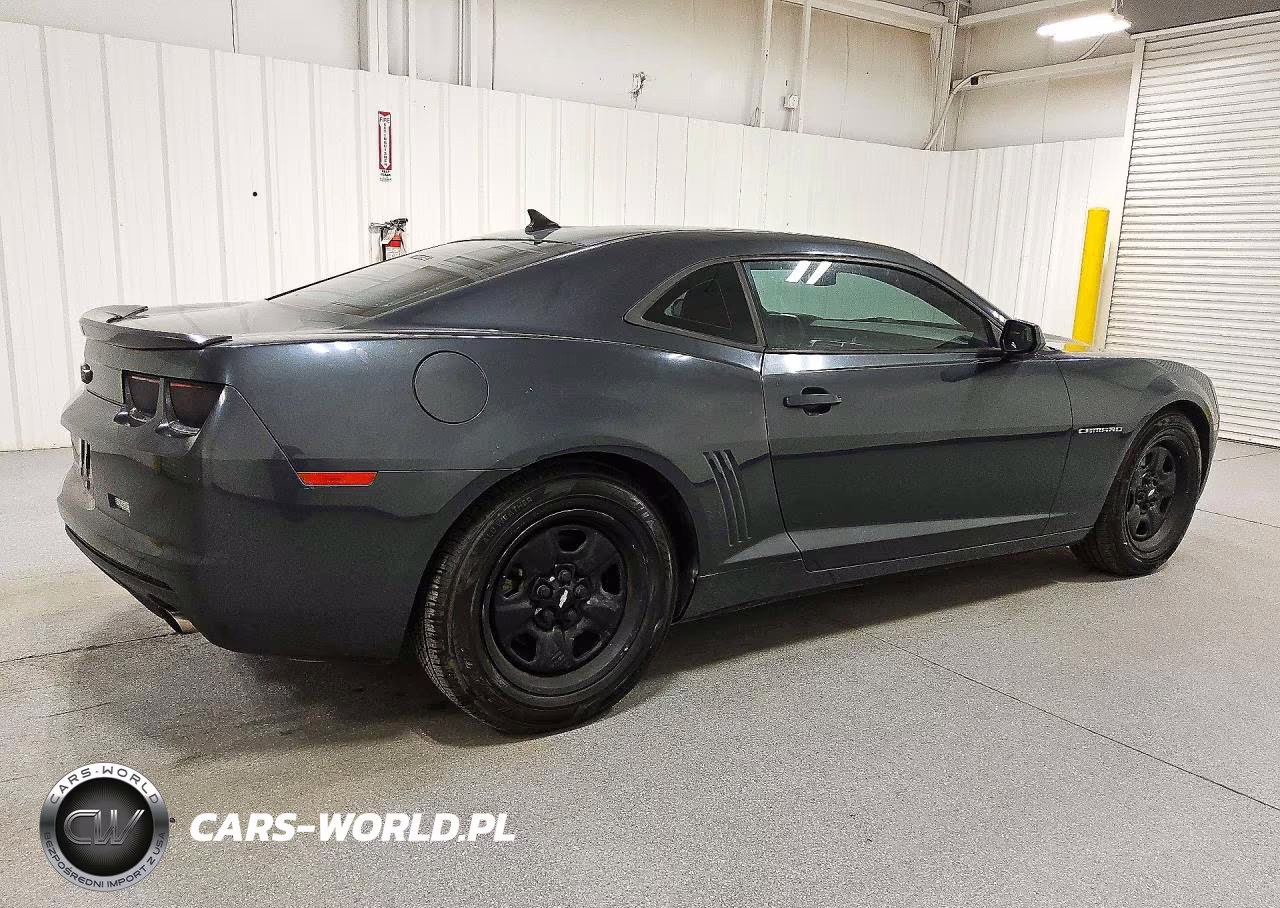 2013 Chevrolet Camaro Ls VIN:2G1FE1E38D9155923 - 3