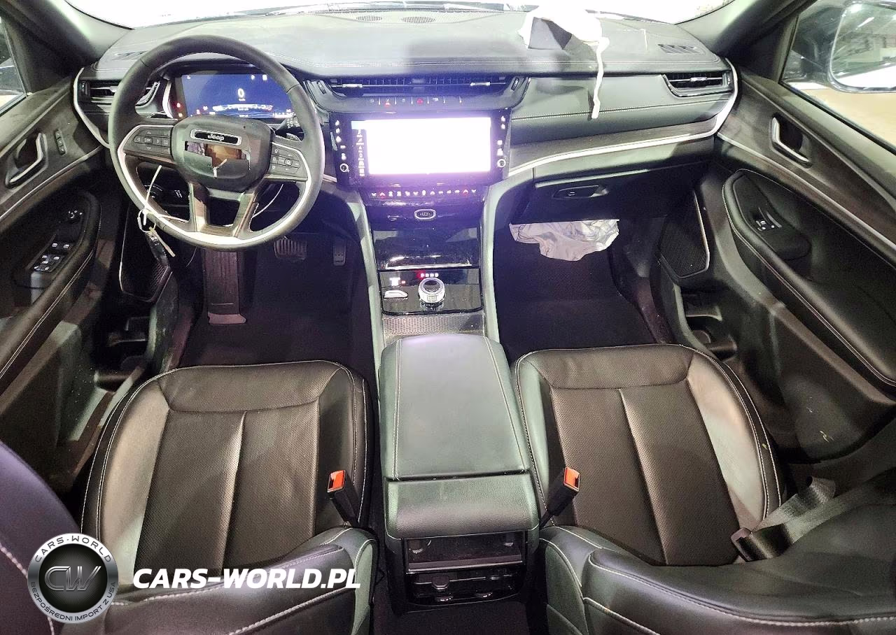 2026 Jeep Grand Cherokee Limited VIN:1C4RJHBR4TC282905 - 8