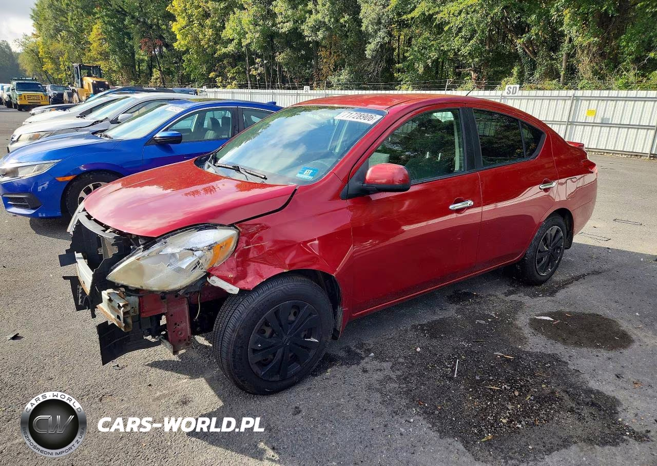 2013 Nissan Versa 1.6 S