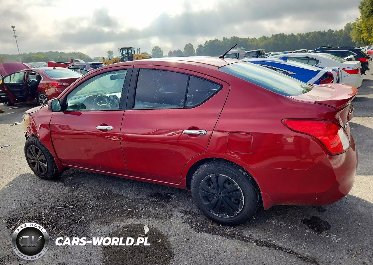 2013 Nissan Versa 1.6 S VIN:3N1CN7AP3DL876656 - 2