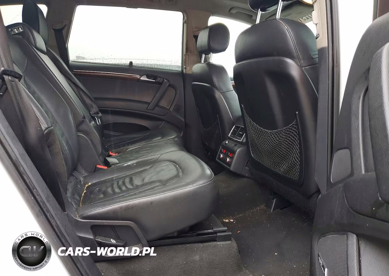 2014 Audi Q7 Premium Plus VIN:WA1LGAFE6ED000516 - 11