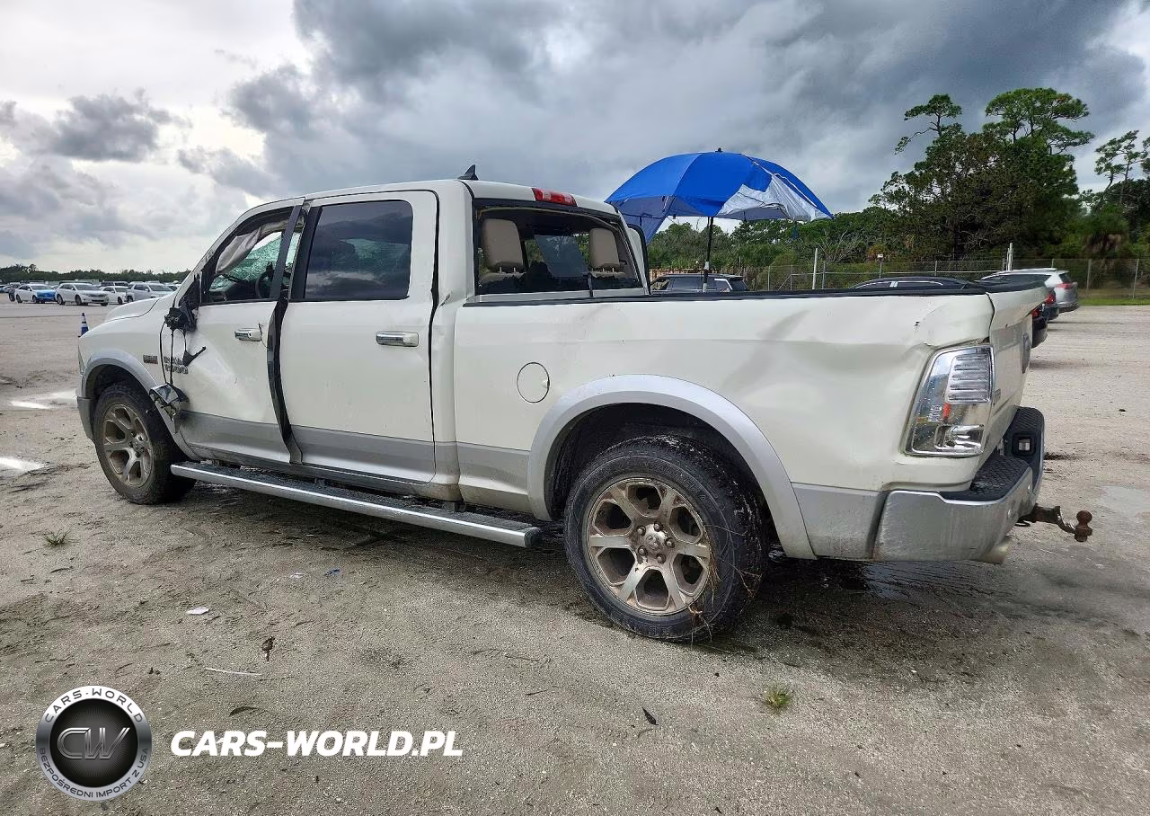 2017 Ram 1500 Laramie VIN:1C6RR6VT9HS655185 - 2