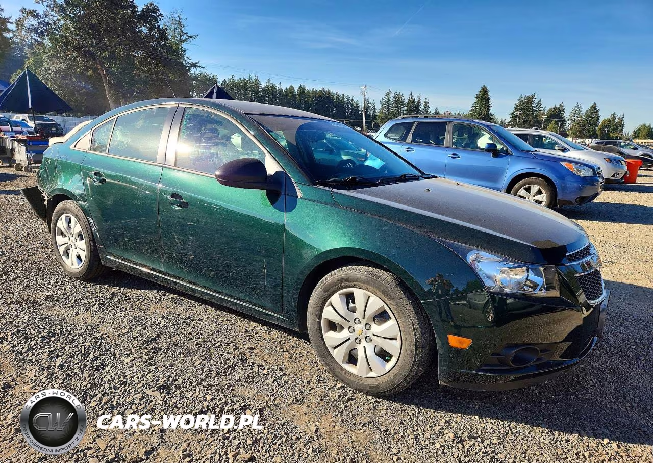 2014 Chevrolet Cruze Ls VIN:1G1PA5SG8E7326302 - 4