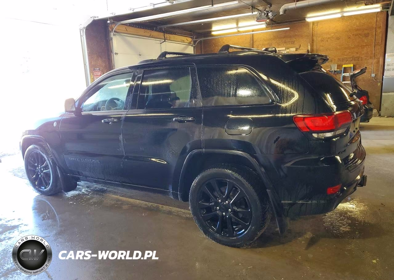 2017 Jeep Grand Cherokee Laredo VIN:1C4RJFAG1HC882101 - 2