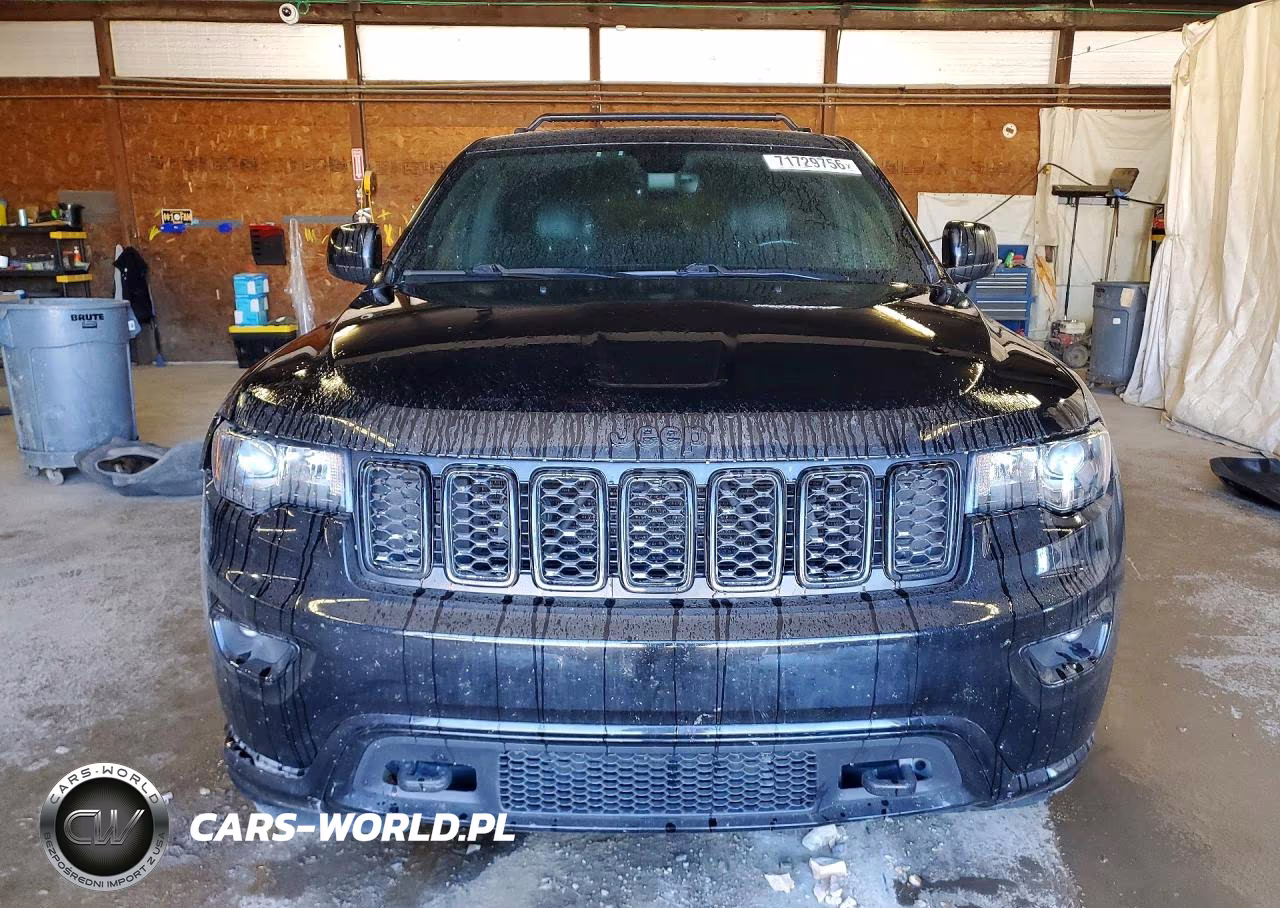 2017 Jeep Grand Cherokee Laredo VIN:1C4RJFAG1HC882101 - 5