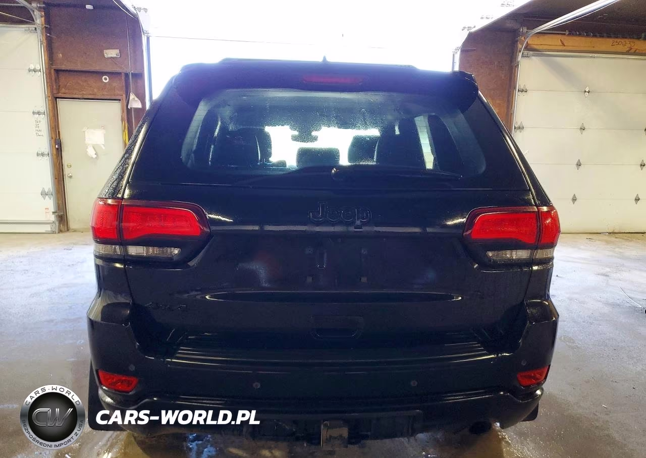2017 Jeep Grand Cherokee Laredo VIN:1C4RJFAG1HC882101 - 6
