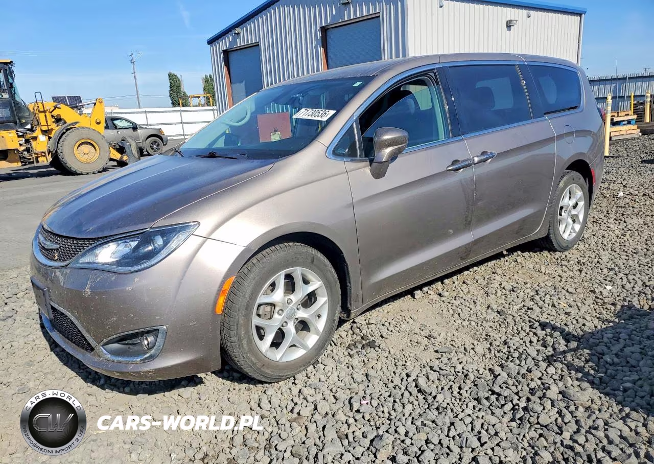 2018 Chrysler Pacifica Touring Plus
