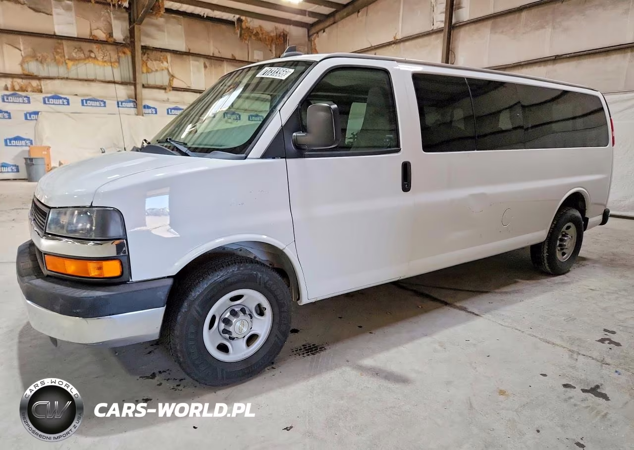 2016 Chevrolet Express G3500 Lt