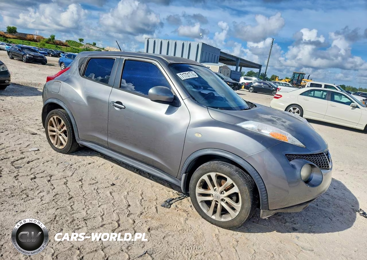 2012 Nissan Juke S VIN:JN8AF5MV9CT110560 - 4