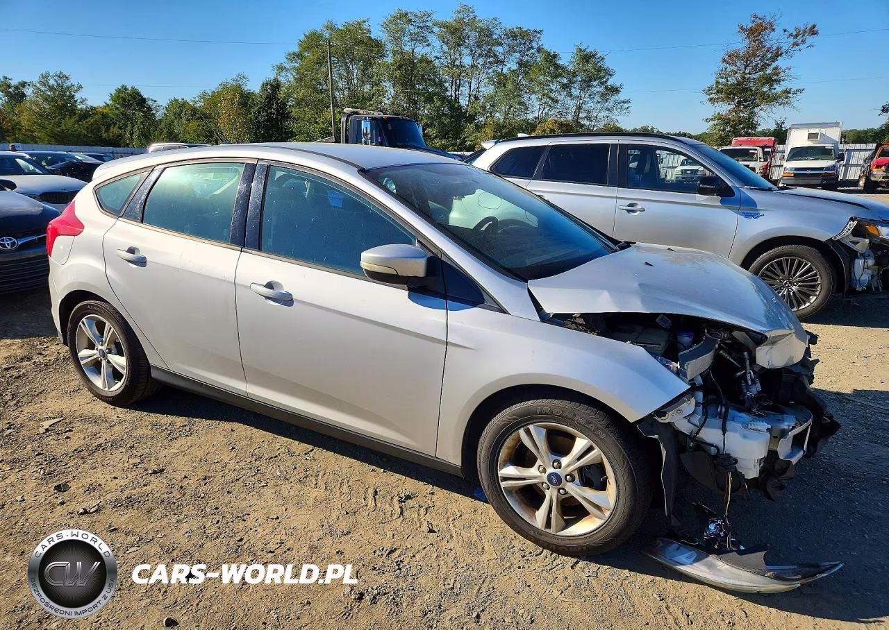 2013 Ford Focus Se VIN:1FADP3K21DL299778 - 4