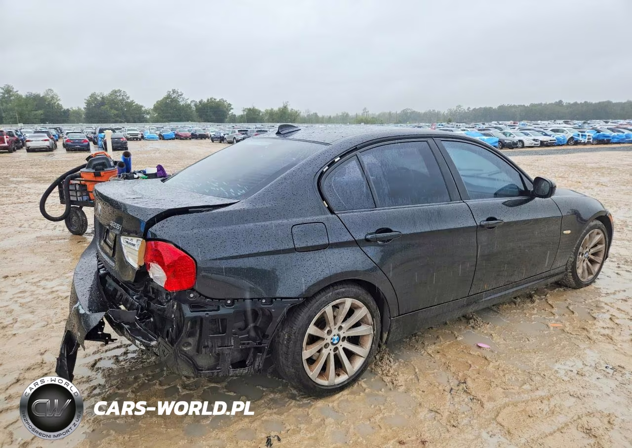 2011 BMW 328 I VIN:WBAPH7C59BE677087 - 3