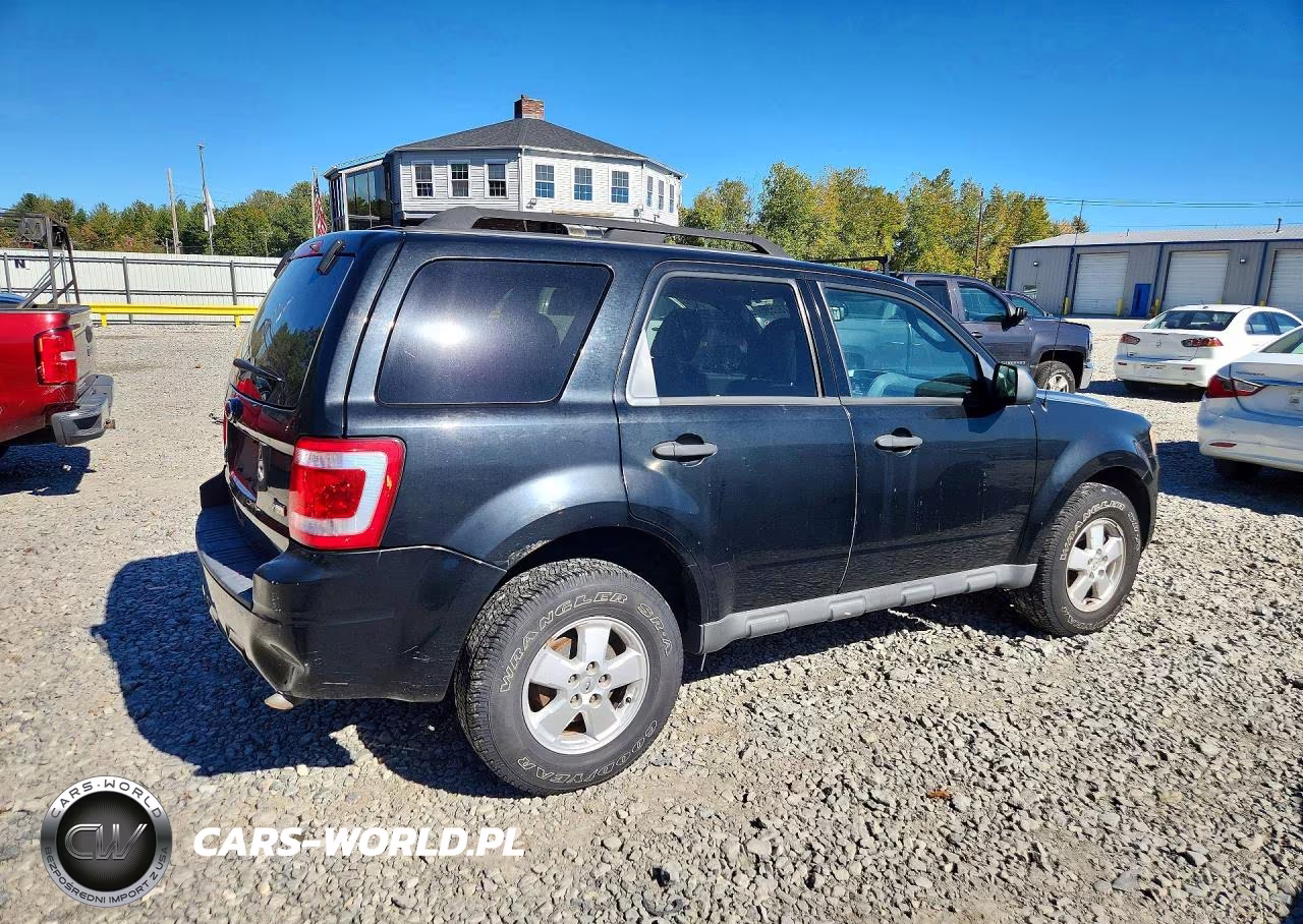 2010 Ford Escape Xlt VIN:1FMCU9DG7AKC65674 - 3