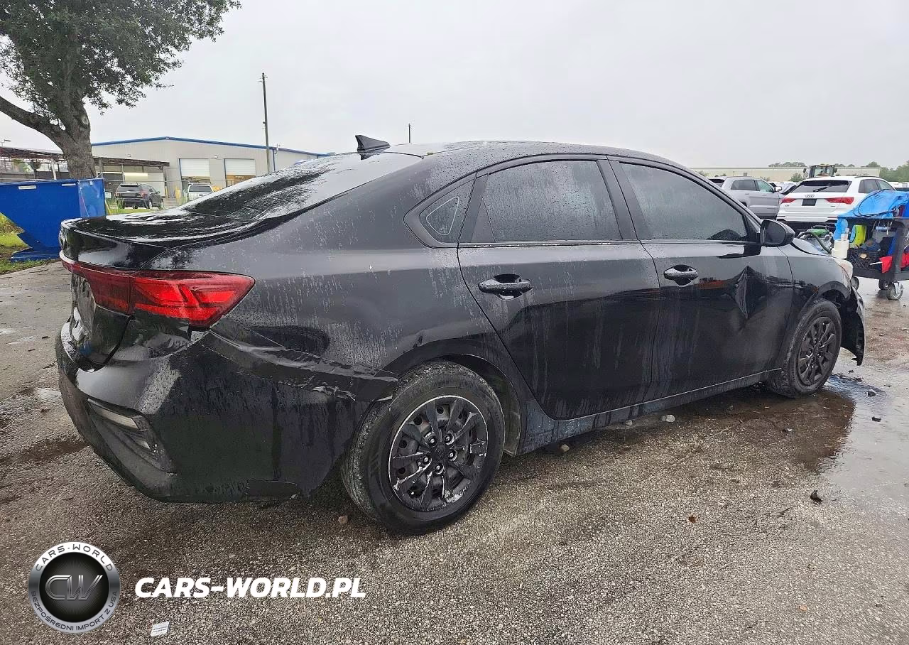 2020 Kia Forte Fe VIN:3KPF24AD7LE207834 - 3