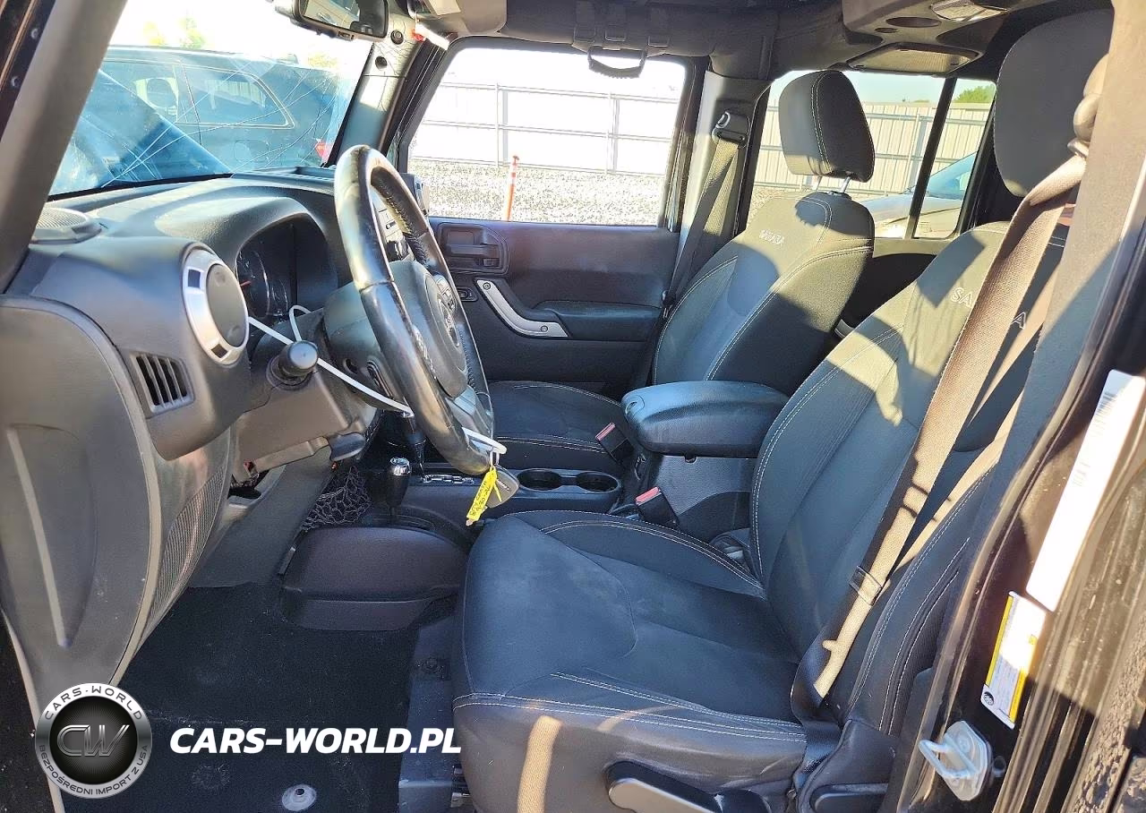2016 Jeep Wrangler Unlimited Sahara VIN:1C4HJWEG2GL158857 - 7