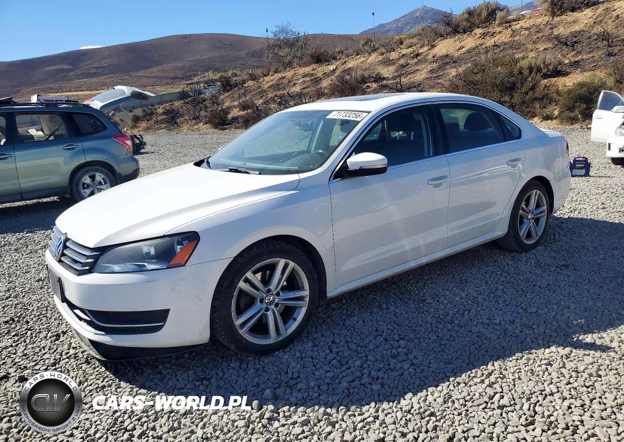 2014 Volkswagen Passat Se VIN:1VWBP7A3XEC003626 - 1