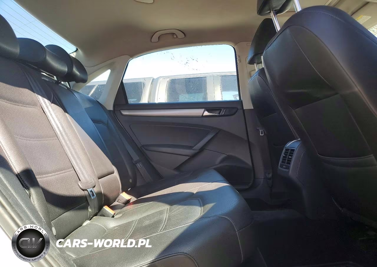 2014 Volkswagen Passat Se VIN:1VWBP7A3XEC003626 - 10