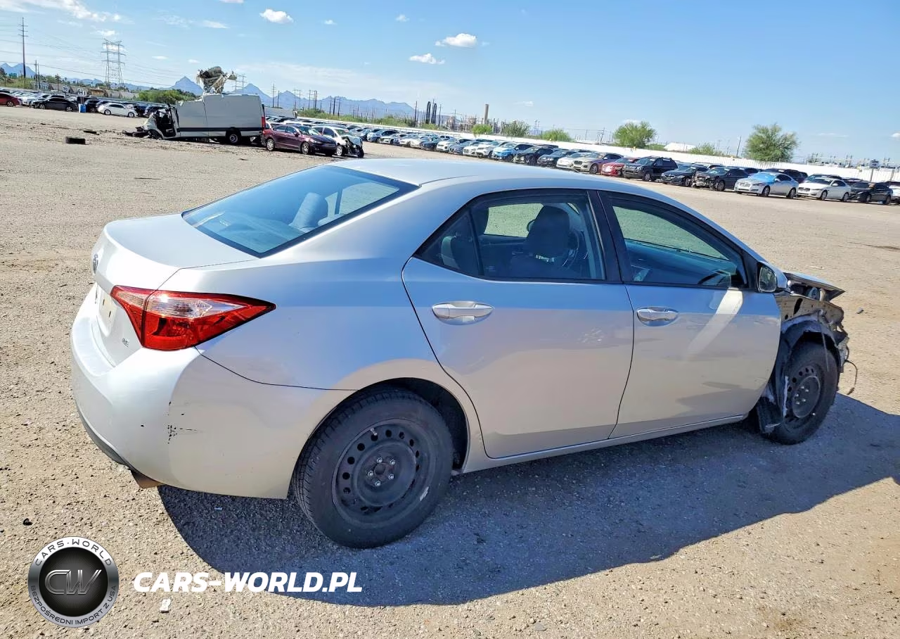 2019 Toyota Corolla L VIN:2T1BURHE4KC167911 - 3