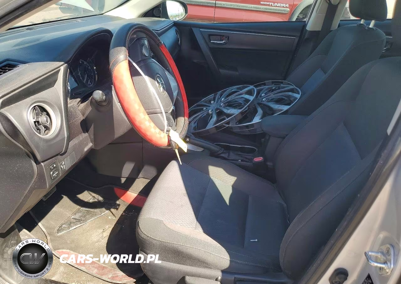 2019 Toyota Corolla L VIN:2T1BURHE4KC167911 - 7