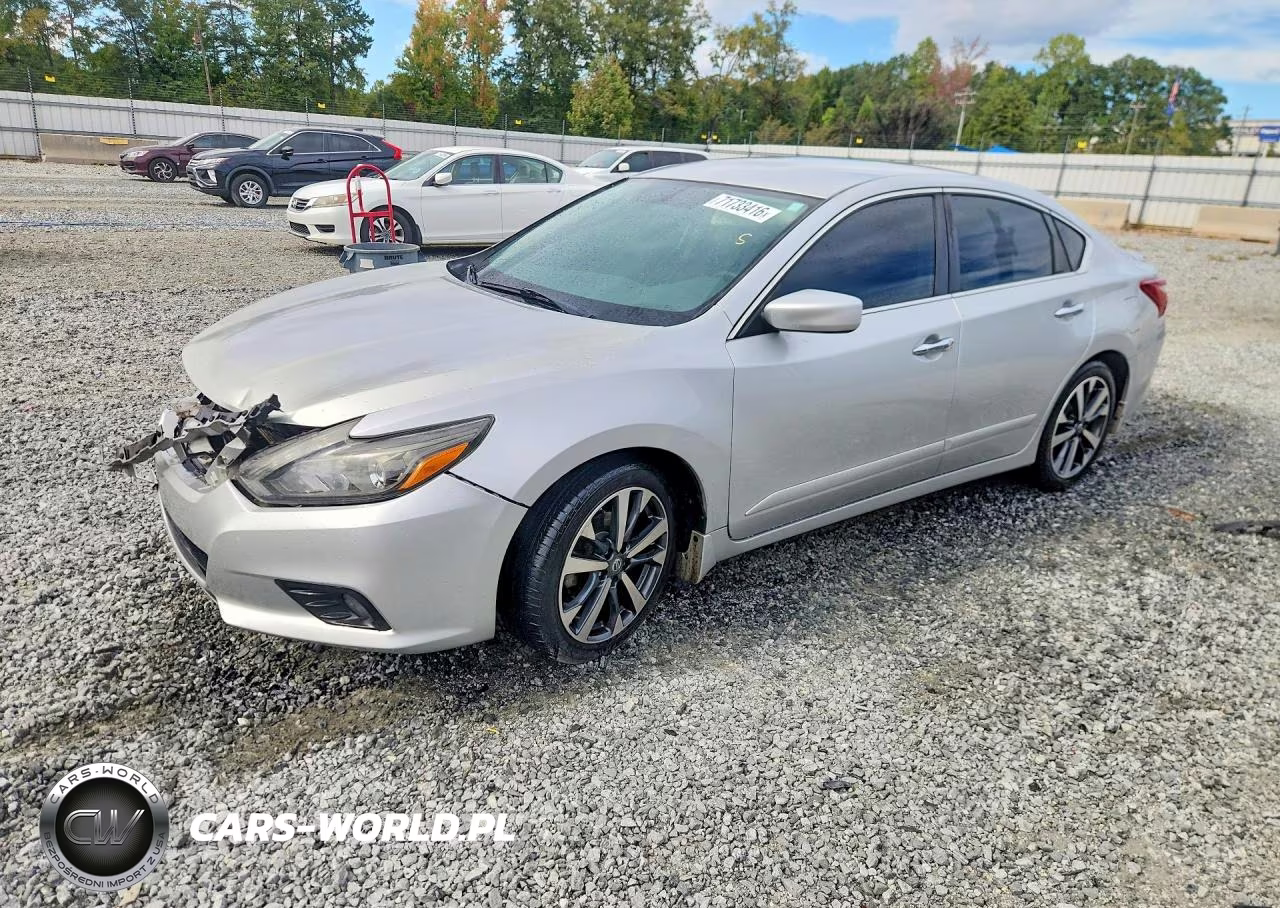 2017 Nissan Altima 2.5 Sr – zdjęcie 1 z 13