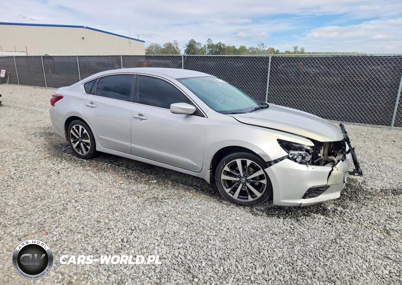 2017 Nissan Altima 2.5 Sr VIN:1N4AL3AP4HC132185 - 4
