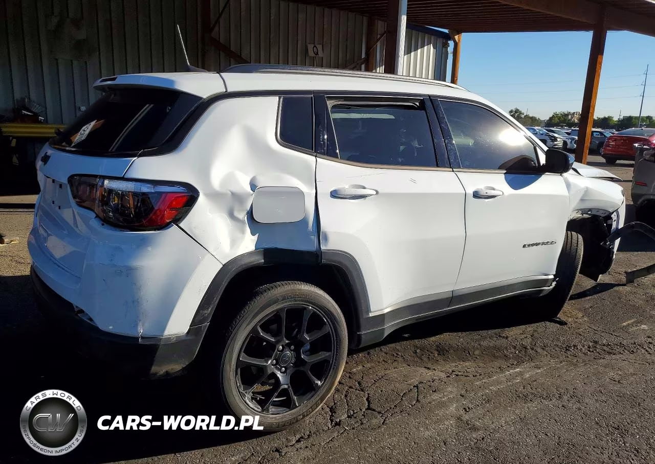 2025 Jeep Compass Latitude VIN:3C4NJDBN9ST609936 - 3