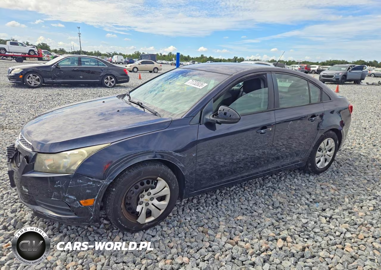 2014 Chevrolet Cruze Ls – zdjęcie 1 z 12