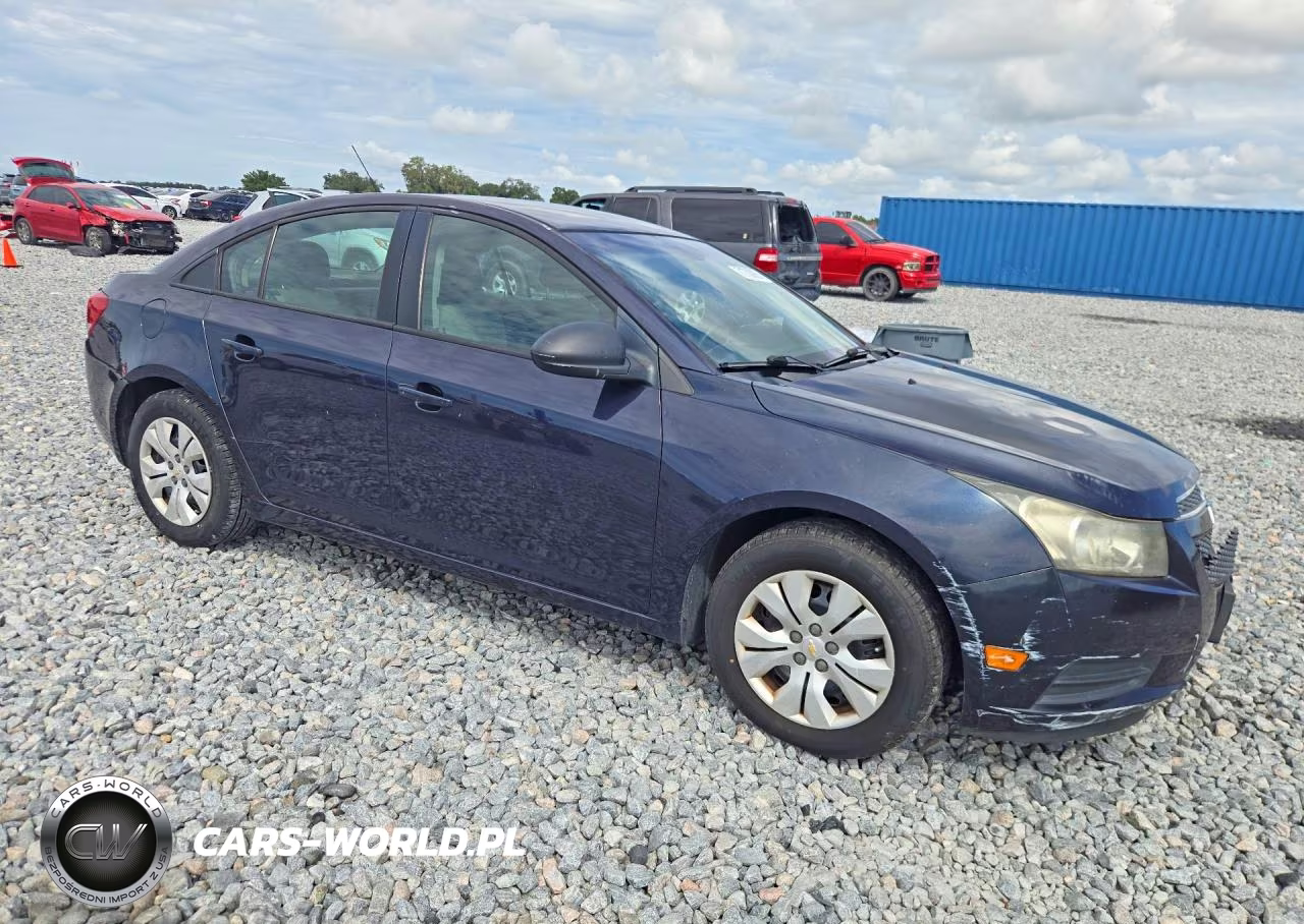 2014 Chevrolet Cruze Ls VIN:1G1PA5SH2E7114777 - 4