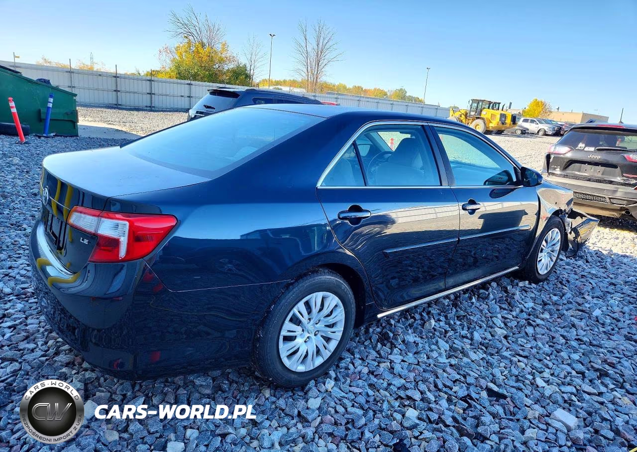 2014 Toyota Camry Le VIN:4T4BF1FK1ER444320 - 3