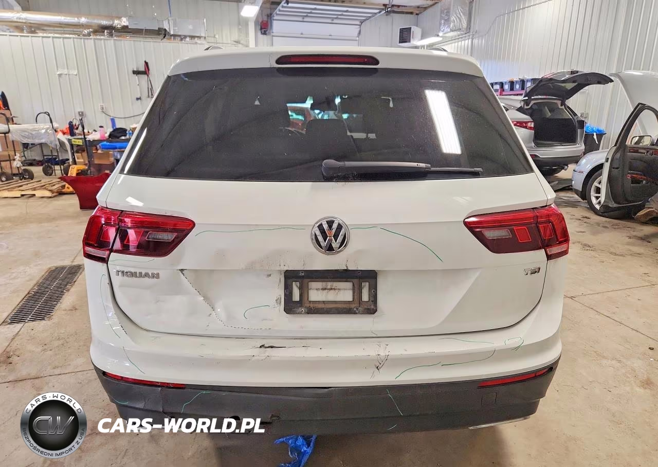 2018 Volkswagen Tiguan S VIN:3VV1B7AX0JM017092 - 6